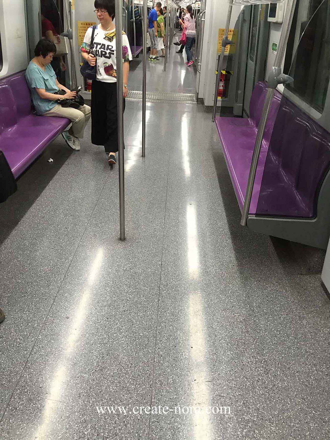 上海地铁4号线诺拉橡胶地板照片1